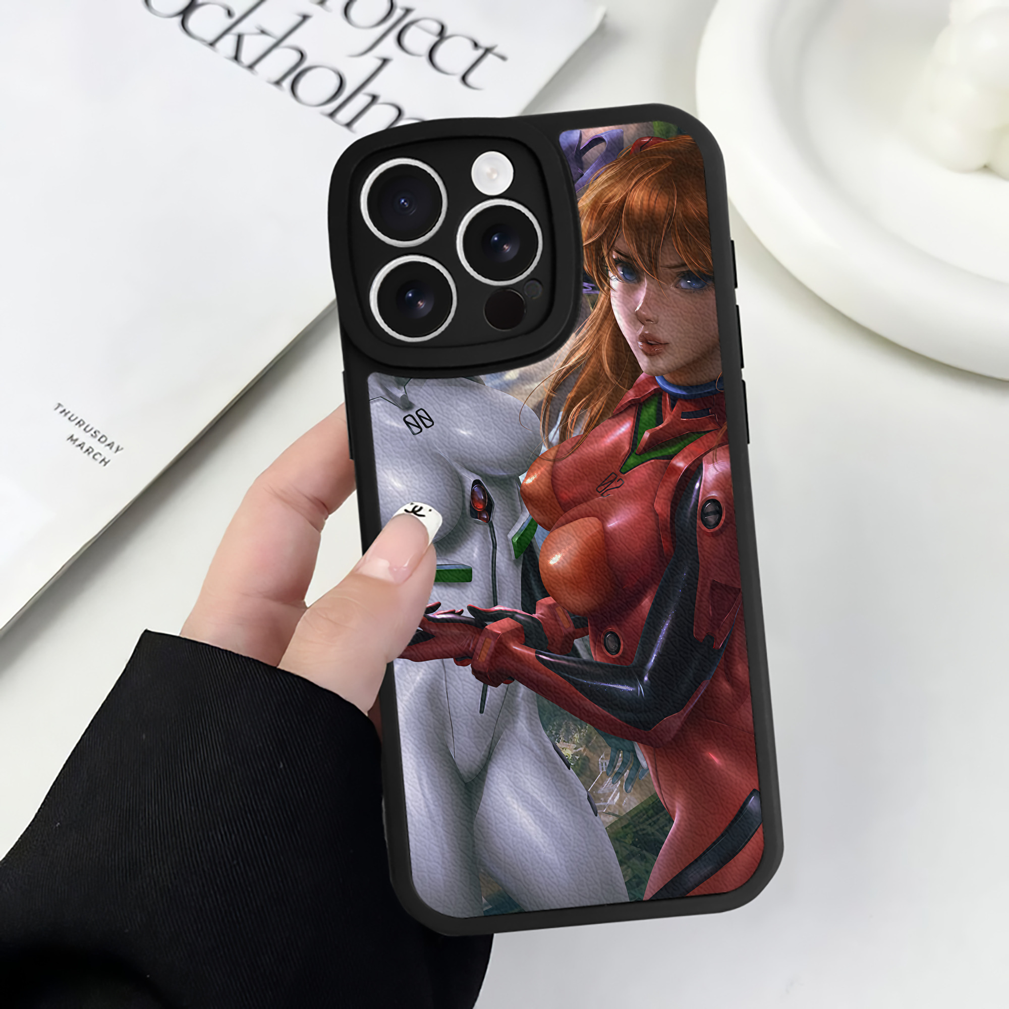 （画像用） EVA 新世紀エヴァンゲリオン 【iPhone 16シリーズ対応】シリコンスマホケース（レザー調） 材質：シリコン